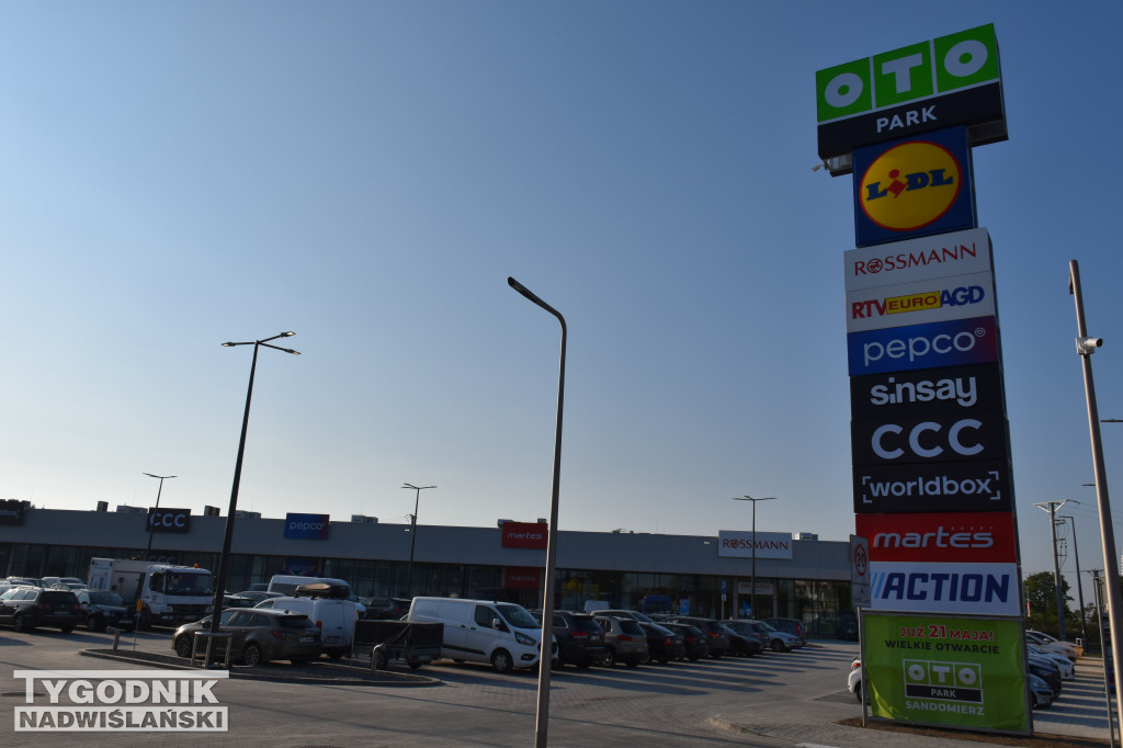 Nowe centrum handlowe w Sandomierzu