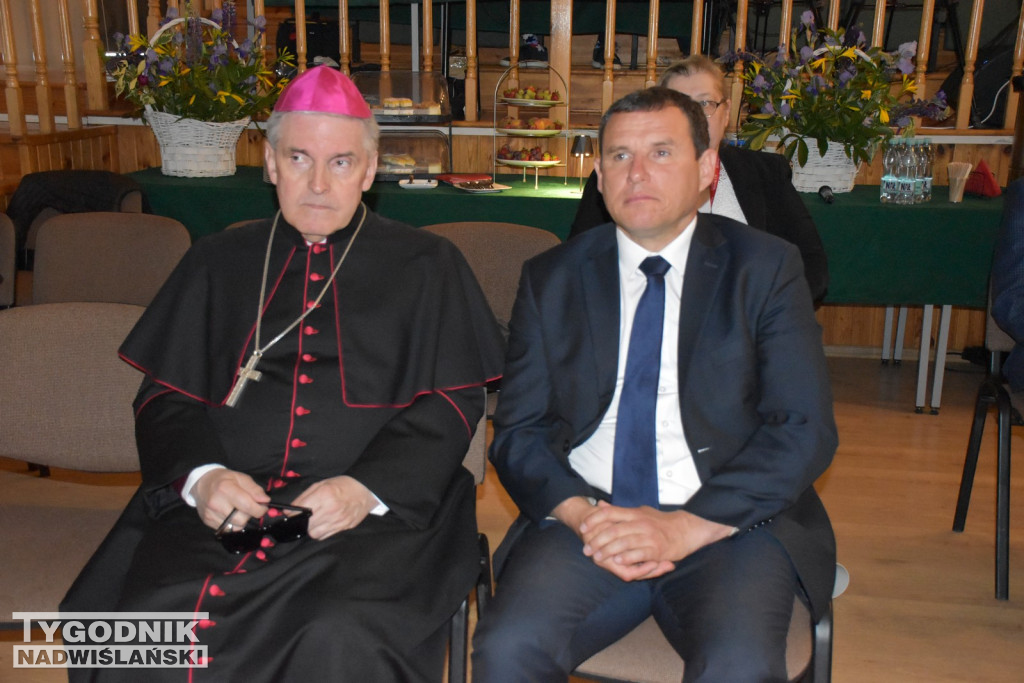 Konferencja naukowa w Klimontowie