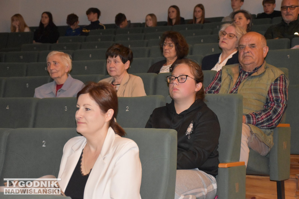 Konferencja naukowa w Klimontowie