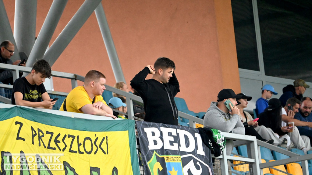 Zdjęcia kibiców mecz Siarka - Cracovia II