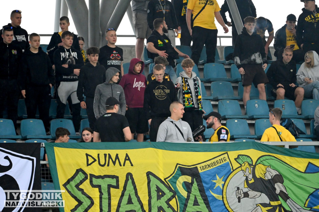 Zdjęcia kibiców mecz Siarka - Cracovia II