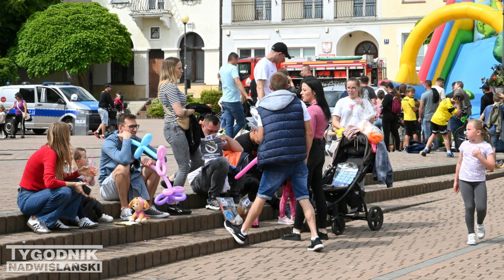 Piknik rodzinny na placu Bartosza Głowackiego w Tarnobrzegu