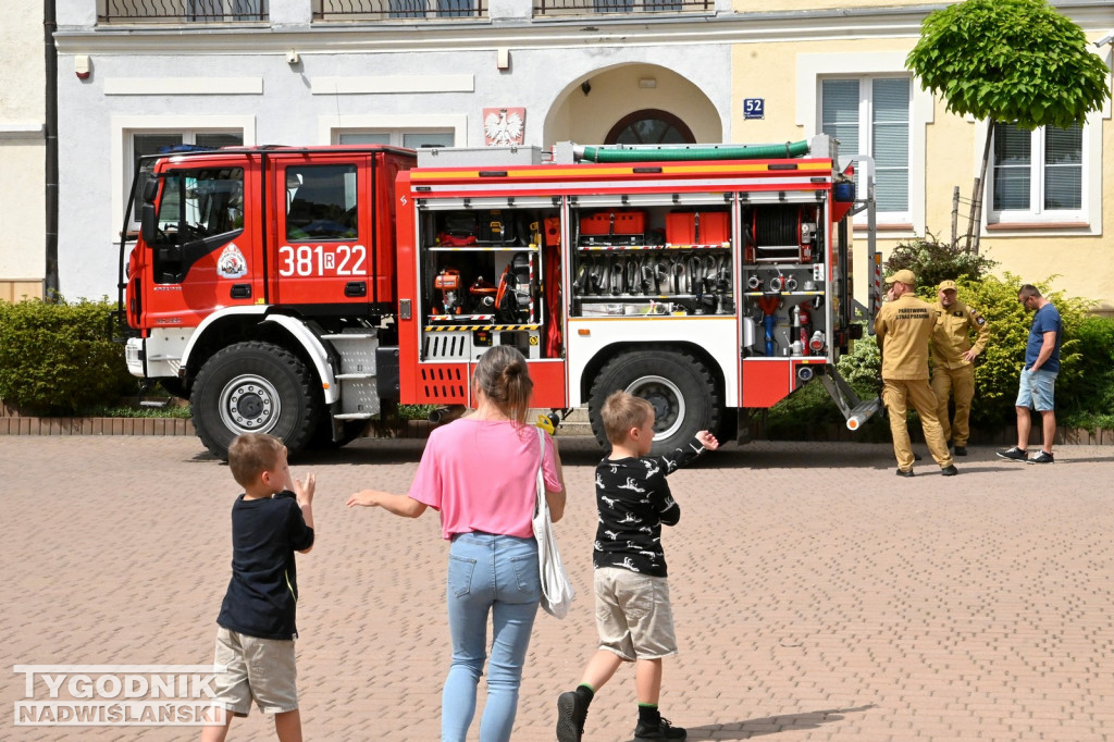 Piknik rodzinny na placu Bartosza Głowackiego w Tarnobrzegu