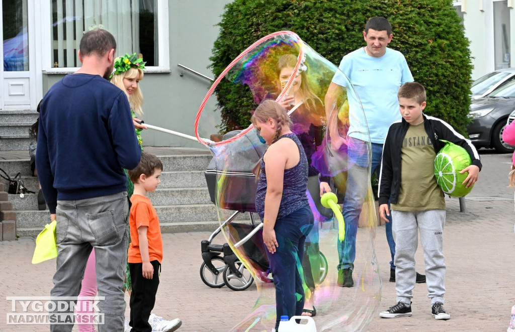 Piknik rodzinny na placu Bartosza Głowackiego w Tarnobrzegu
