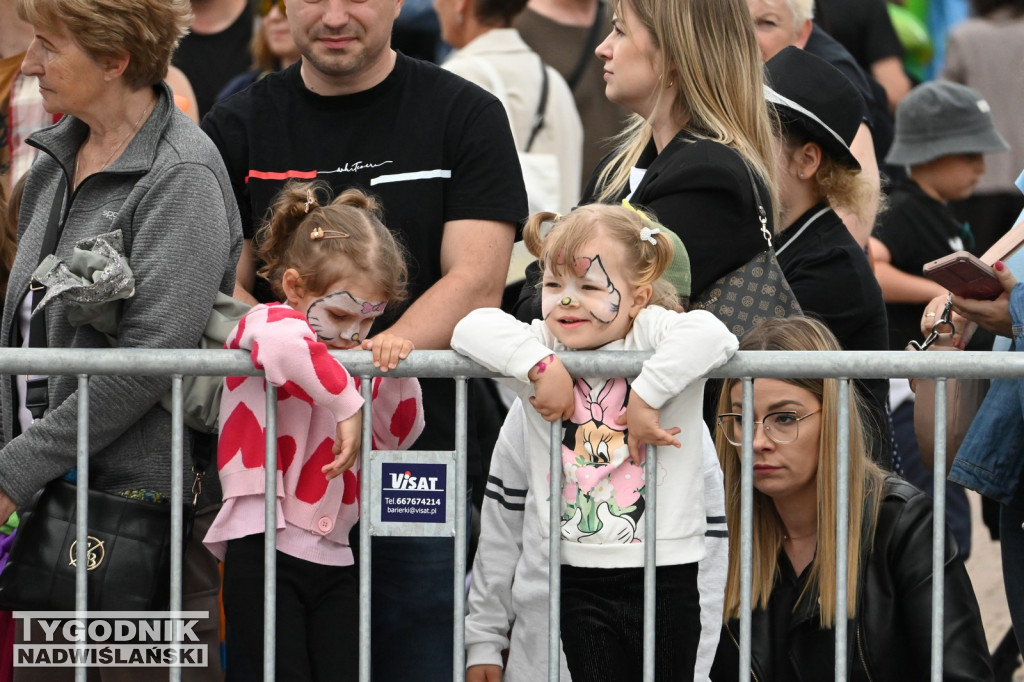 Piknik rodzinny na placu Bartosza Głowackiego w Tarnobrzegu