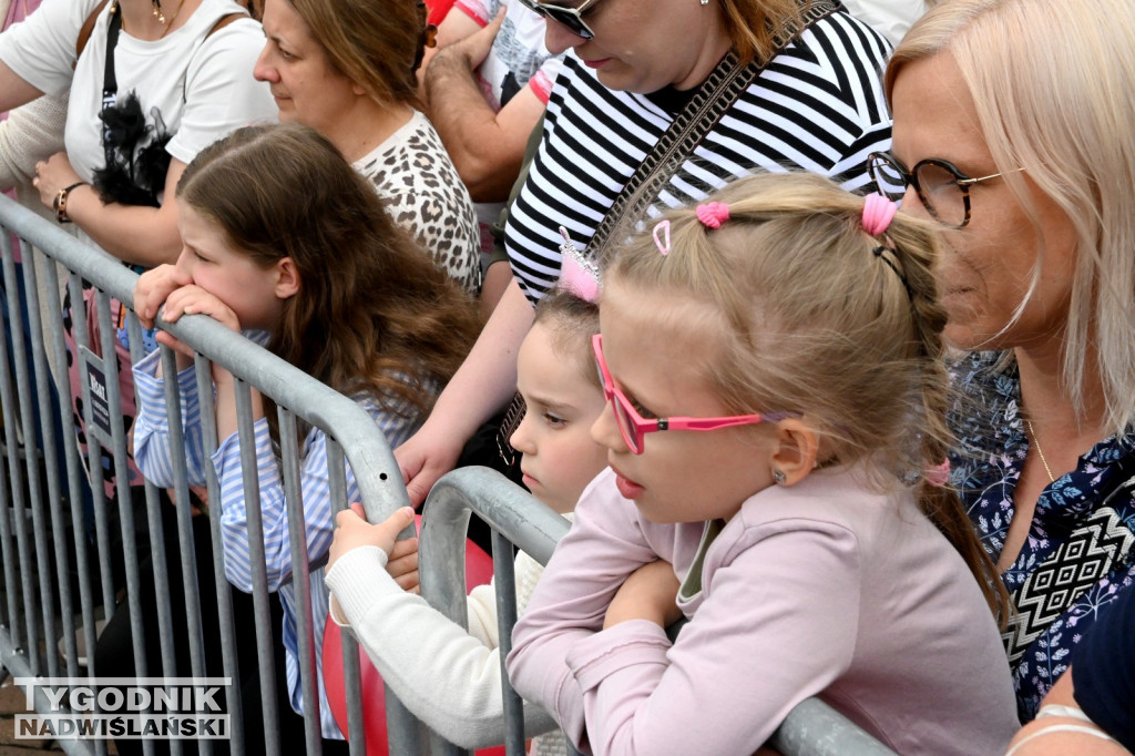 Piknik rodzinny na placu Bartosza Głowackiego w Tarnobrzegu
