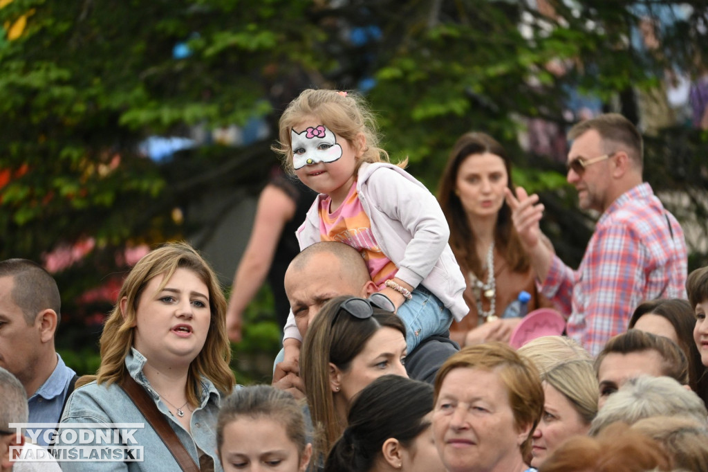 Piknik rodzinny na placu Bartosza Głowackiego w Tarnobrzegu