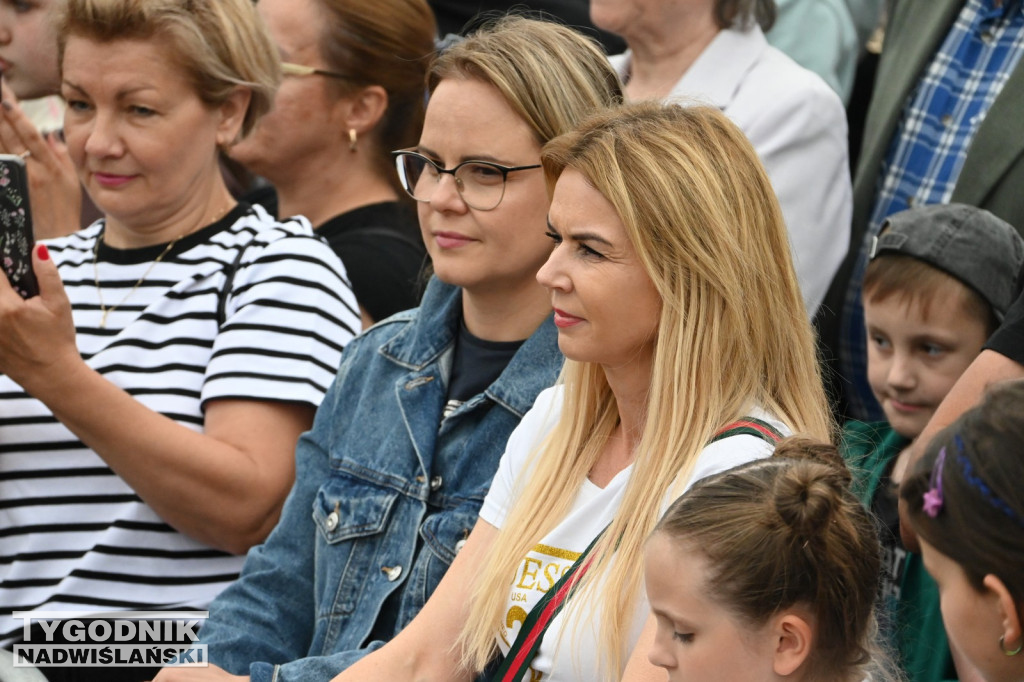 Piknik rodzinny na placu Bartosza Głowackiego w Tarnobrzegu