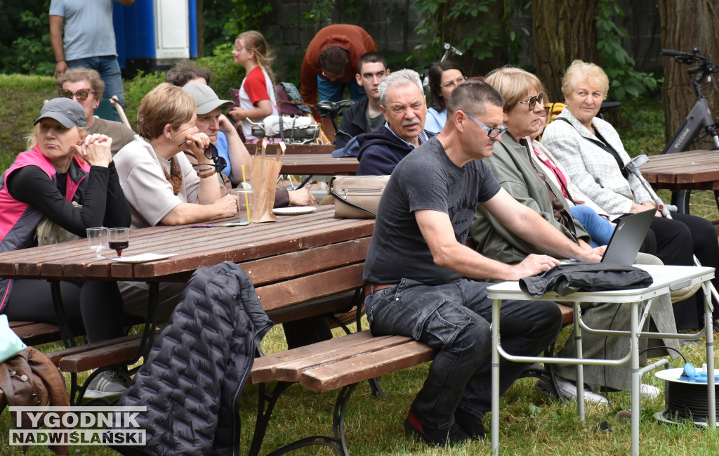 4. Śniadanie na Dworze w Skotnikach