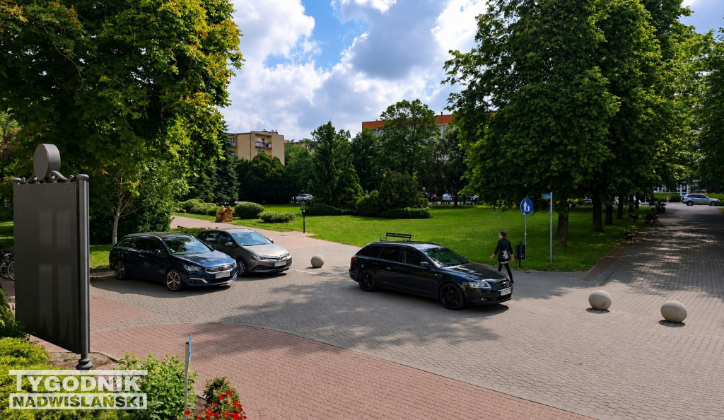 Plac Antoniego Surowieckiego w Tarnobrzegu