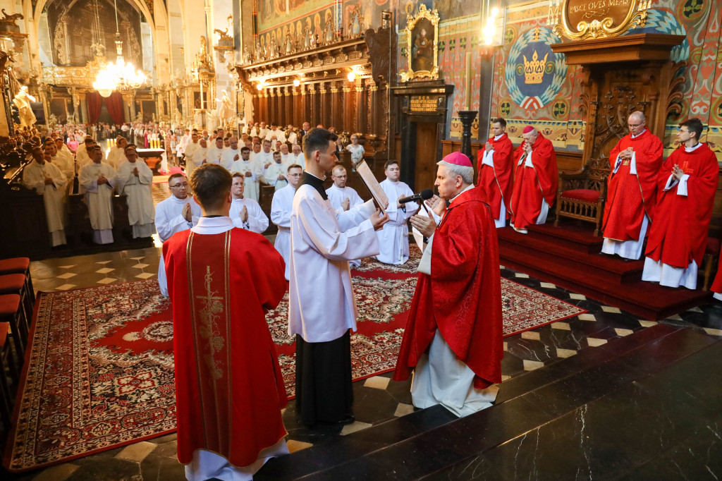 Święcenia diakonatu w sandomierskiej katedrze