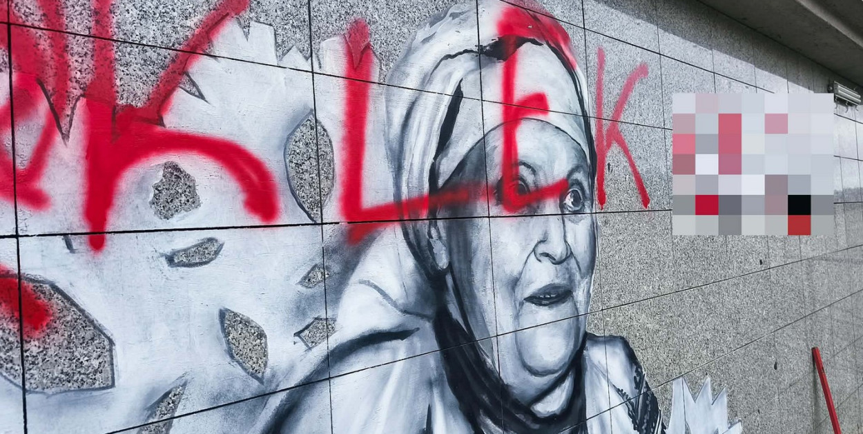 Zniszczony mural Marii Kozłowej w Tarnobrzegu
