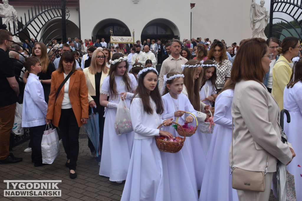 Uroczystość Bożego Ciała w Nowej Dębie