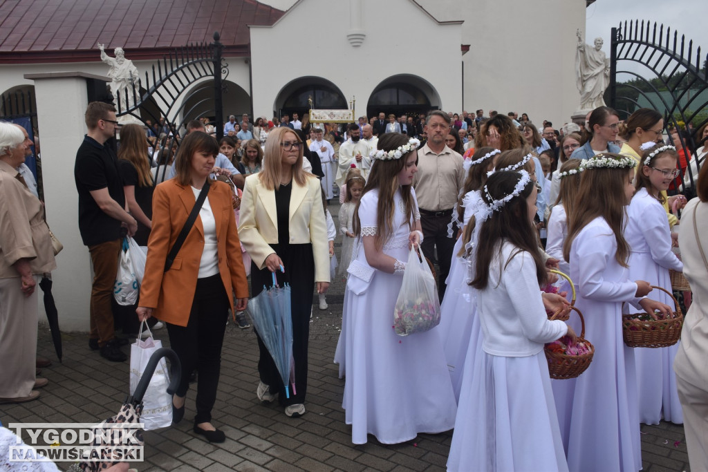 Uroczystość Bożego Ciała w Nowej Dębie