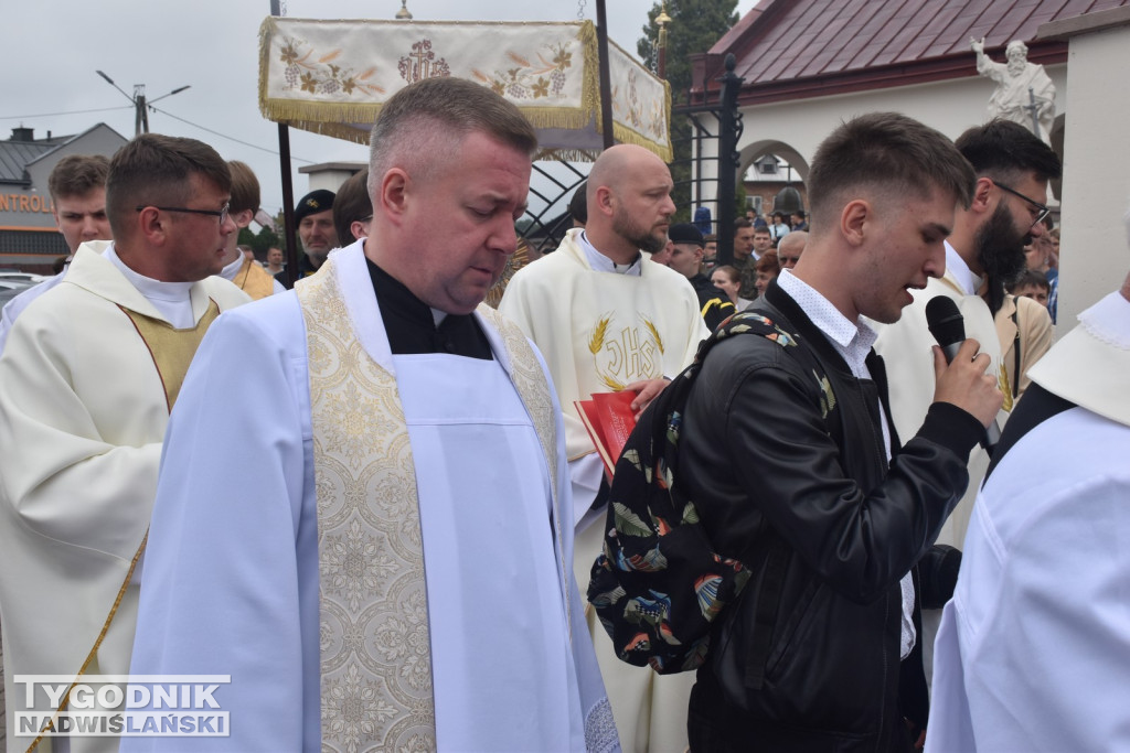 Uroczystość Bożego Ciała w Nowej Dębie