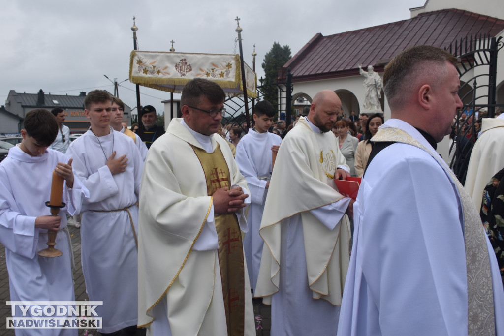Uroczystość Bożego Ciała w Nowej Dębie