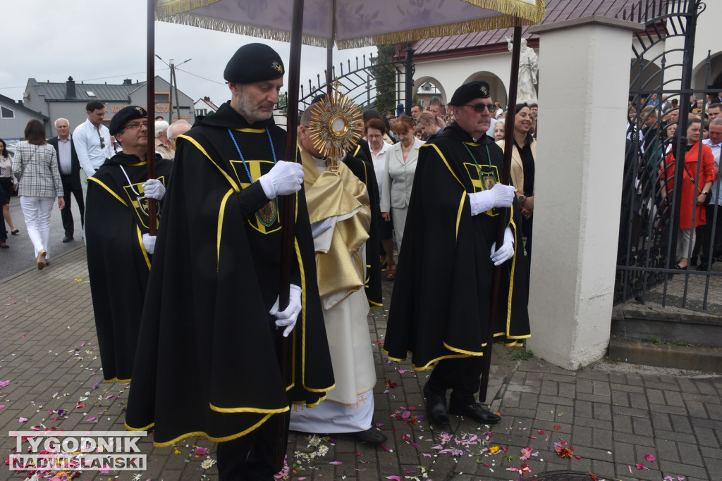 Uroczystość Bożego Ciała w Nowej Dębie