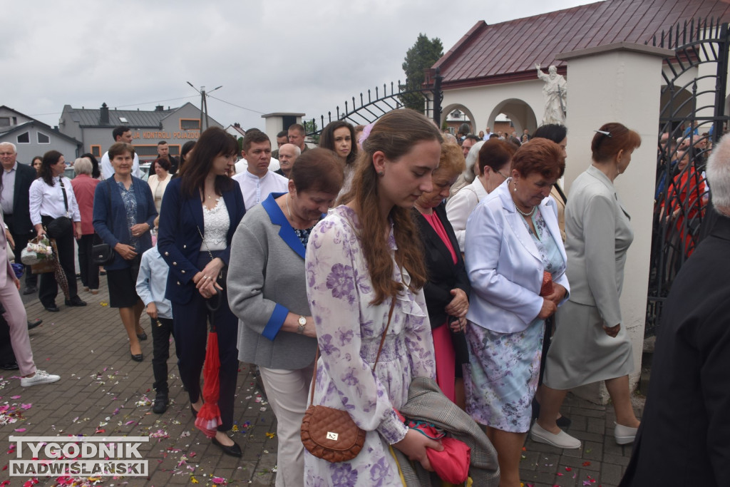 Uroczystość Bożego Ciała w Nowej Dębie
