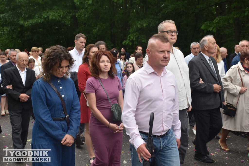 Uroczystość Bożego Ciała w Nowej Dębie