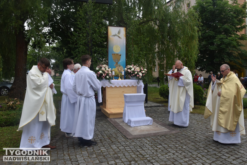 Uroczystość Bożego Ciała w Nowej Dębie
