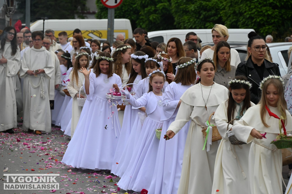Boże Ciało 2026 w Tarnobrzegu. Procesja z osiedla Serbinów