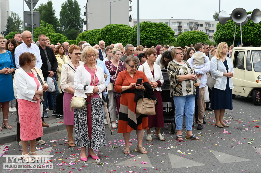 Boże Ciało 2026 w Tarnobrzegu. Procesja z osiedla Serbinów