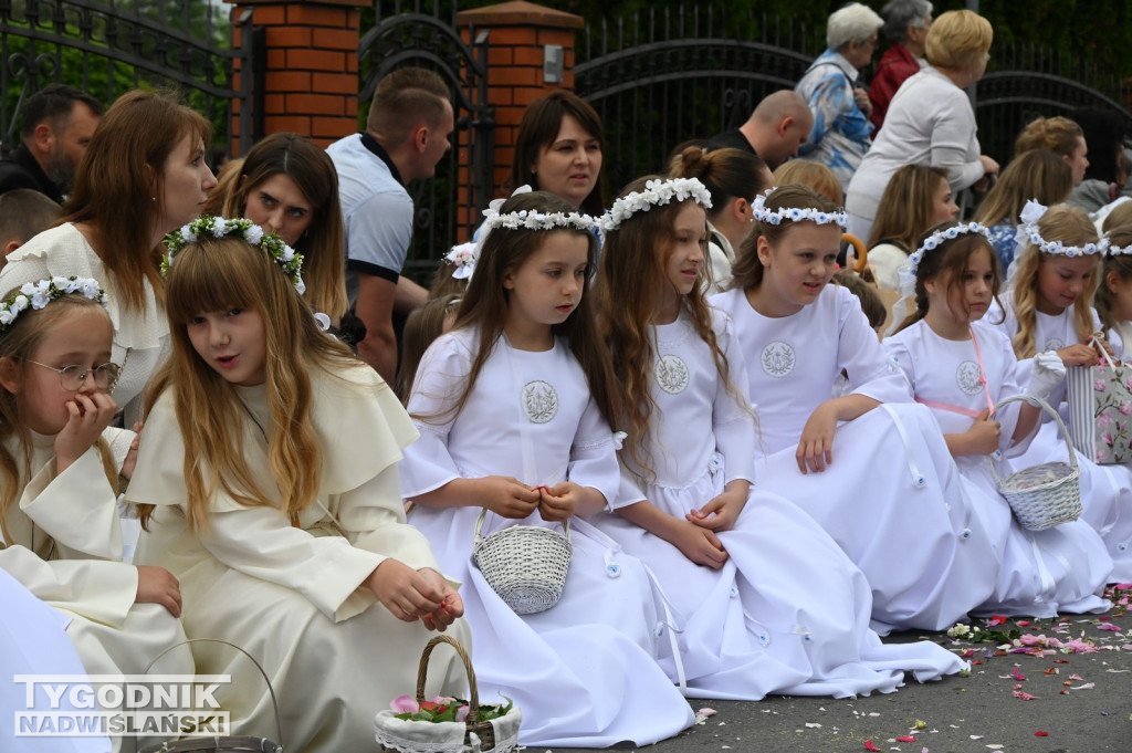 Boże Ciało 2026 w Tarnobrzegu. Procesja z osiedla Serbinów