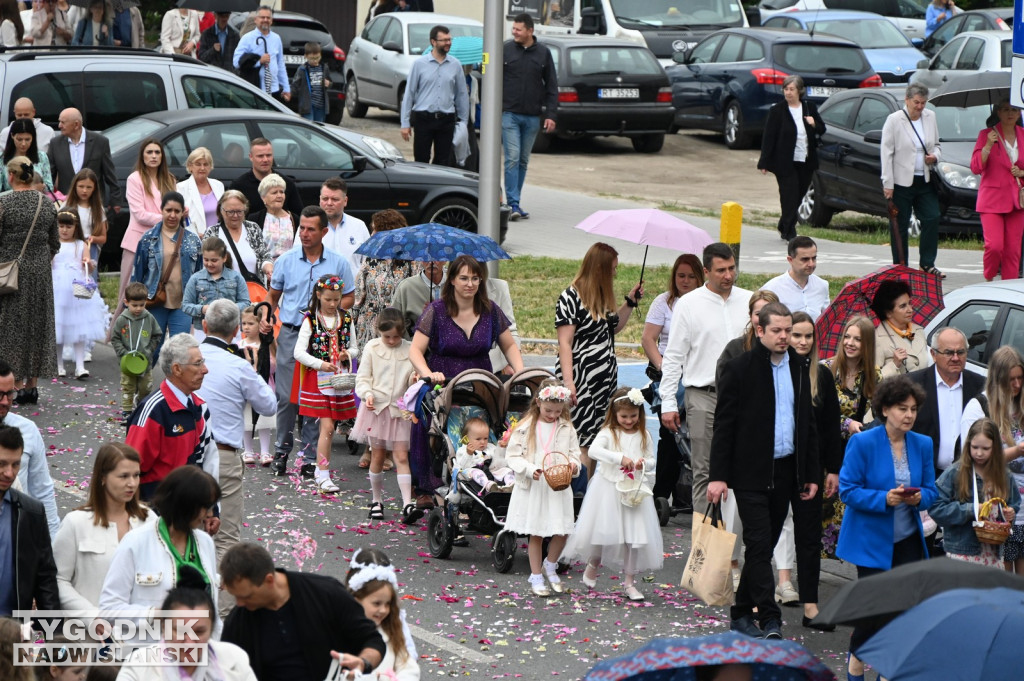 Boże Ciało 2026 w Tarnobrzegu. Procesja z osiedla Serbinów