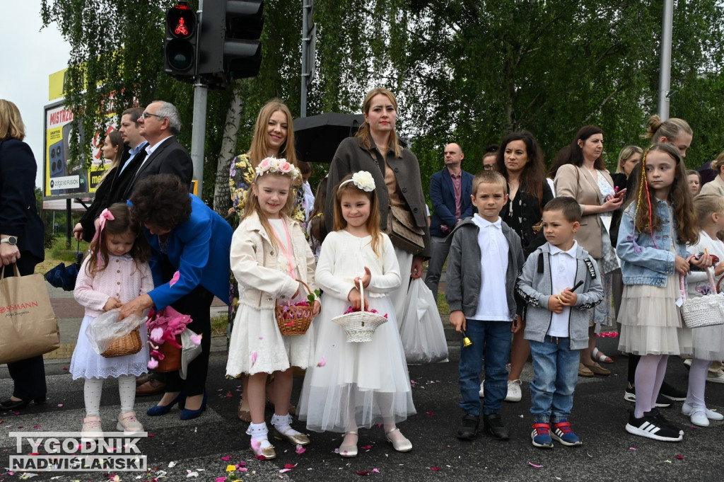 Boże Ciało 2026 w Tarnobrzegu. Procesja z osiedla Serbinów