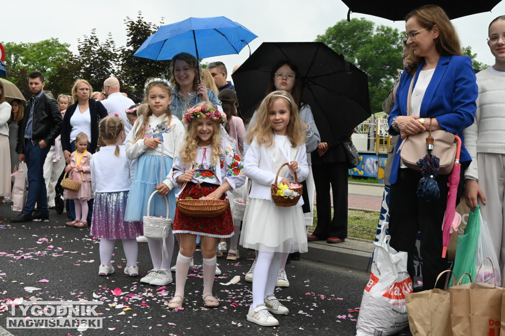 Boże Ciało 2026 w Tarnobrzegu. Procesja z osiedla Serbinów