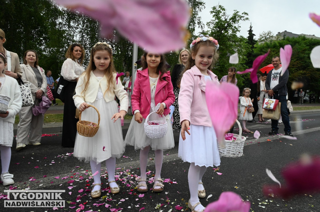 Boże Ciało 2026 w Tarnobrzegu. Procesja z osiedla Serbinów