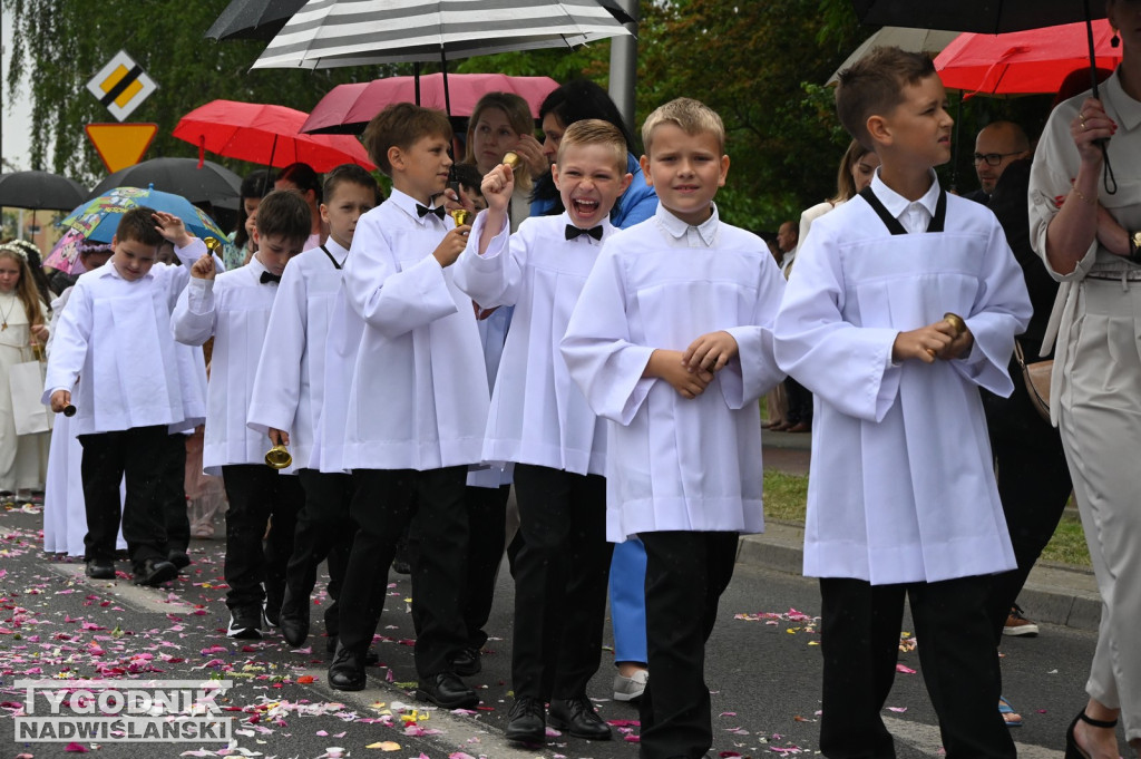 Boże Ciało 2026 w Tarnobrzegu. Procesja z osiedla Serbinów