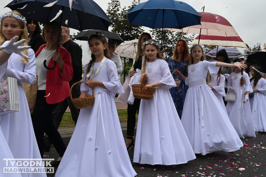 Boże Ciało 2026 w Tarnobrzegu. Procesja z osiedla Serbinów