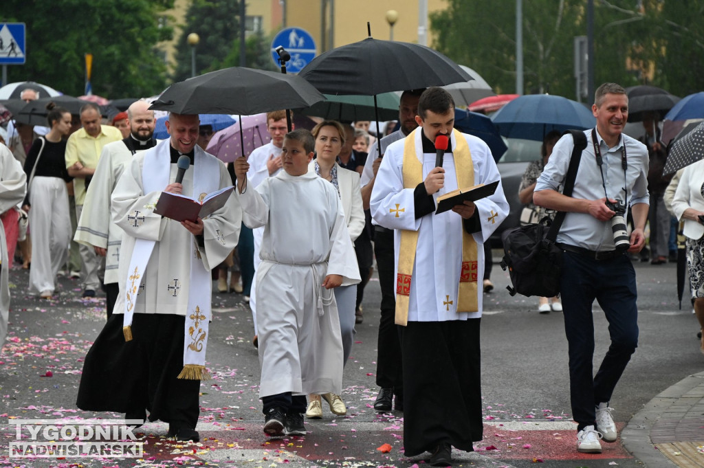 Boże Ciało 2026 w Tarnobrzegu. Procesja z osiedla Serbinów