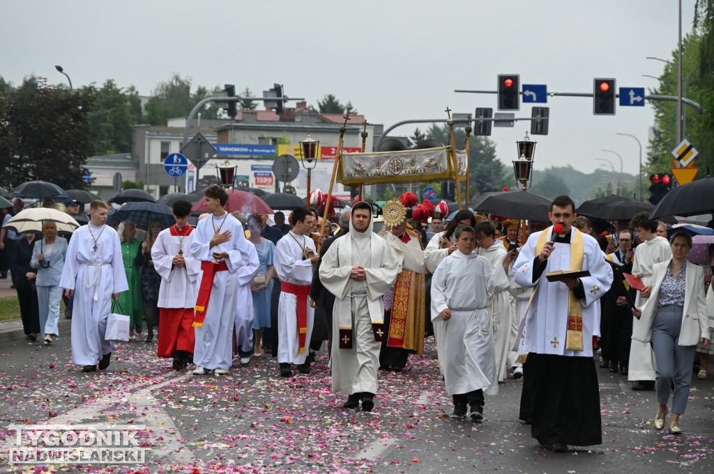 Boże Ciało 2026 w Tarnobrzegu. Procesja z osiedla Serbinów