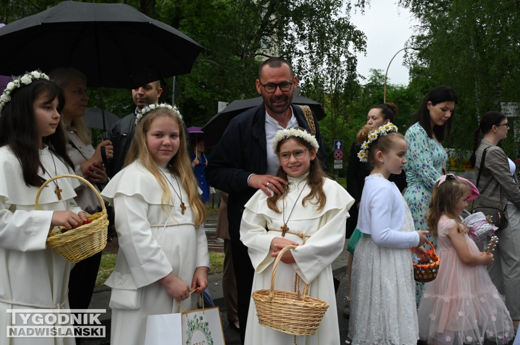 Boże Ciało 2026 w Tarnobrzegu. Procesja z osiedla Serbinów