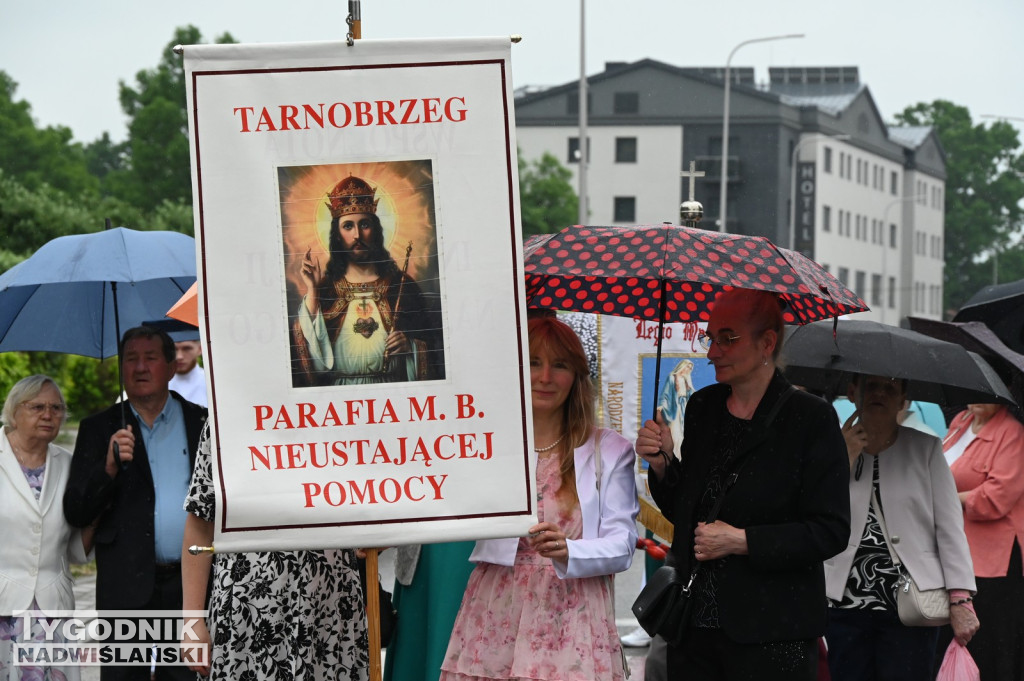 Boże Ciało 2026 w Tarnobrzegu. Procesja z osiedla Serbinów