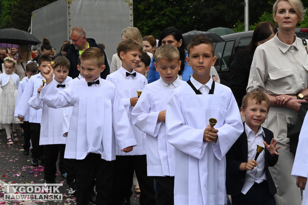Boże Ciało 2026 w Tarnobrzegu. Procesja z osiedla Serbinów