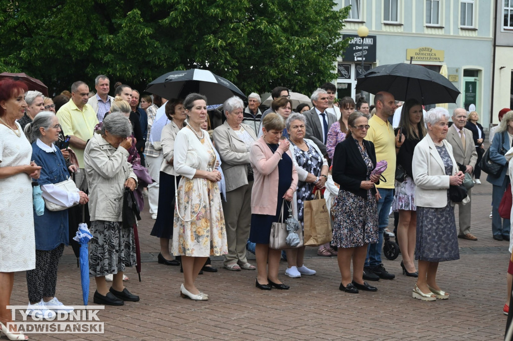 Boże Ciało 2026 w Tarnobrzegu. Procesja z osiedla Serbinów