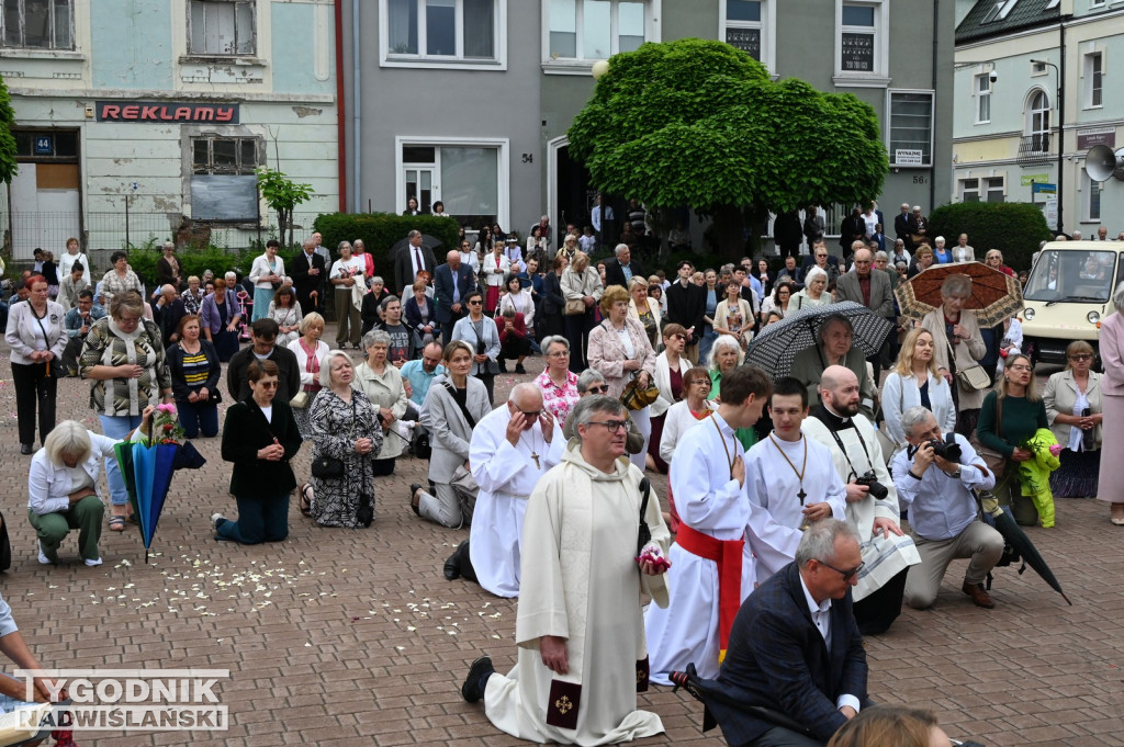 Boże Ciało 2026 w Tarnobrzegu. Procesja z osiedla Serbinów