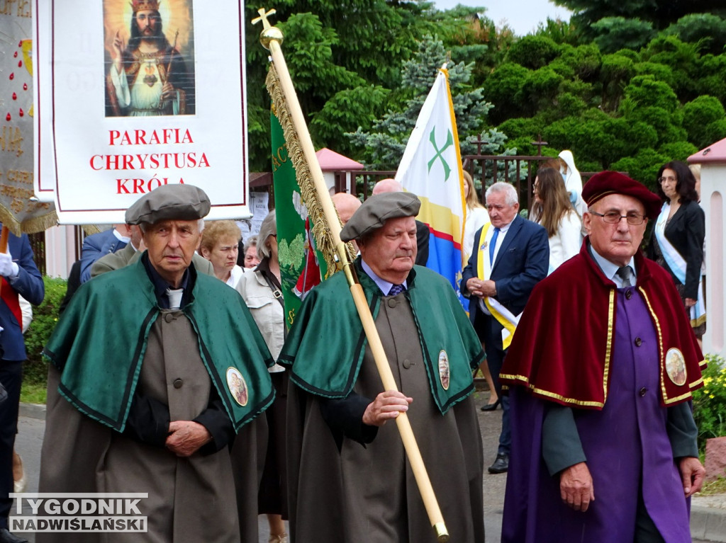 Boże Ciało w Tarnobrzegu. Procesja z parafii Św. Barbary