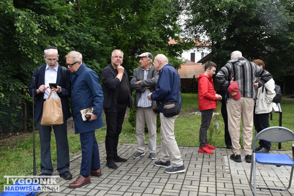 Potomkowie klimontowskich Żydów zjechali do miasteczka