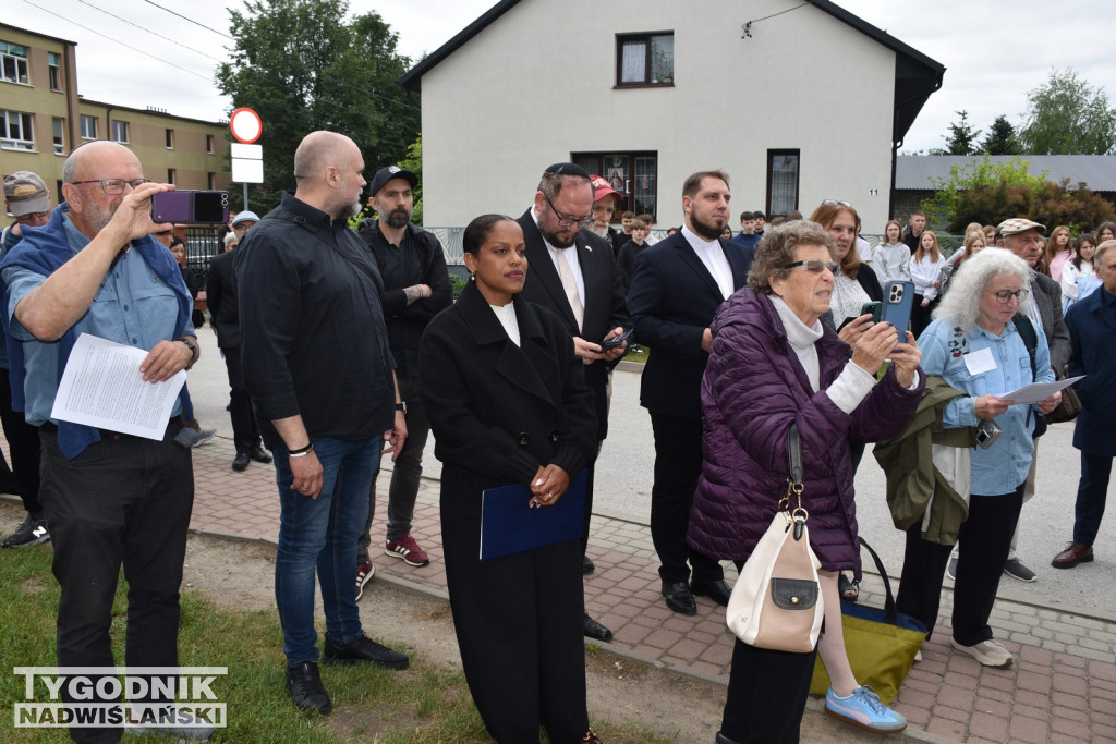 Potomkowie klimontowskich Żydów zjechali do miasteczka