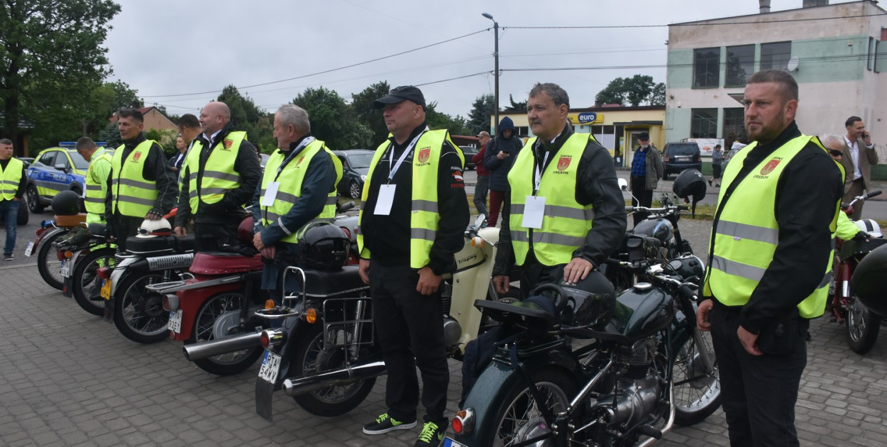 Wyjazd motocyklistów z Grębowa