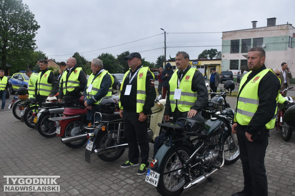 Wyjazd motocyklistów z Grębowa