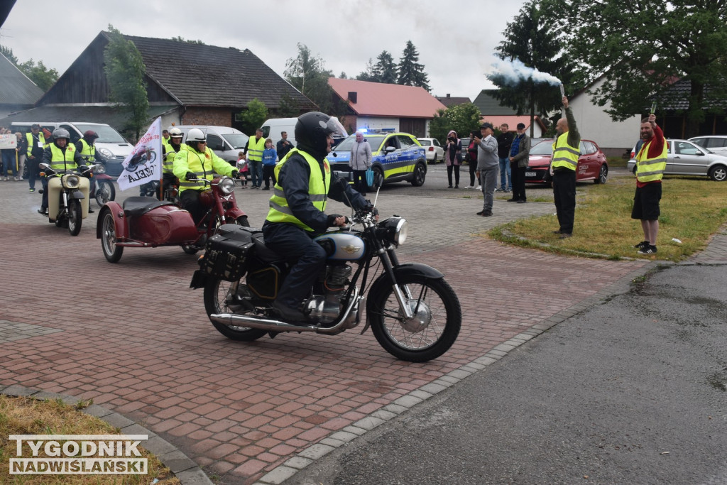 Wyjazd motocyklistów z Grębowa