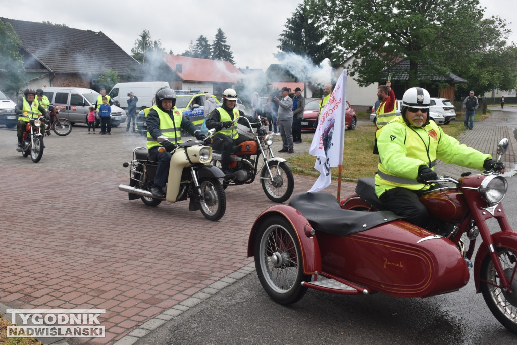 Wyjazd motocyklistów z Grębowa