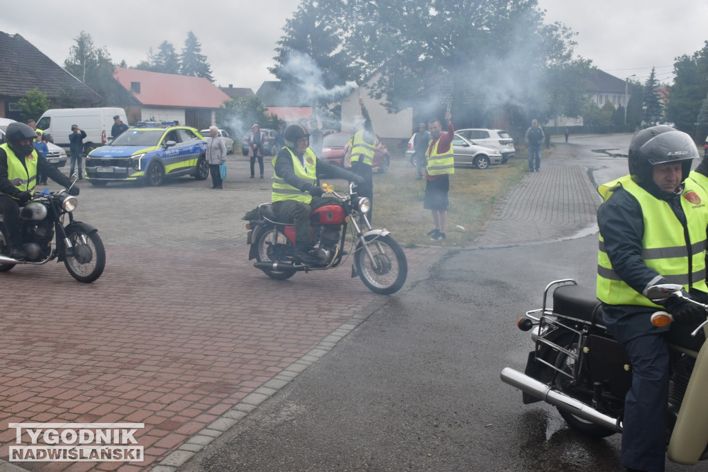 Wyjazd motocyklistów z Grębowa