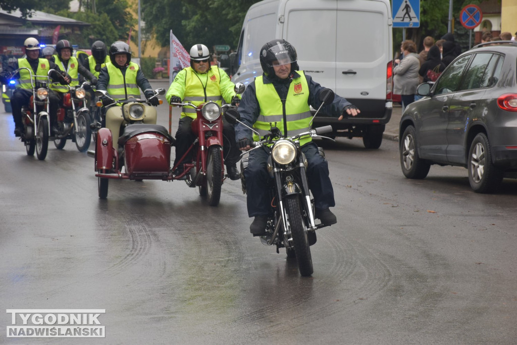 Wyjazd motocyklistów z Grębowa