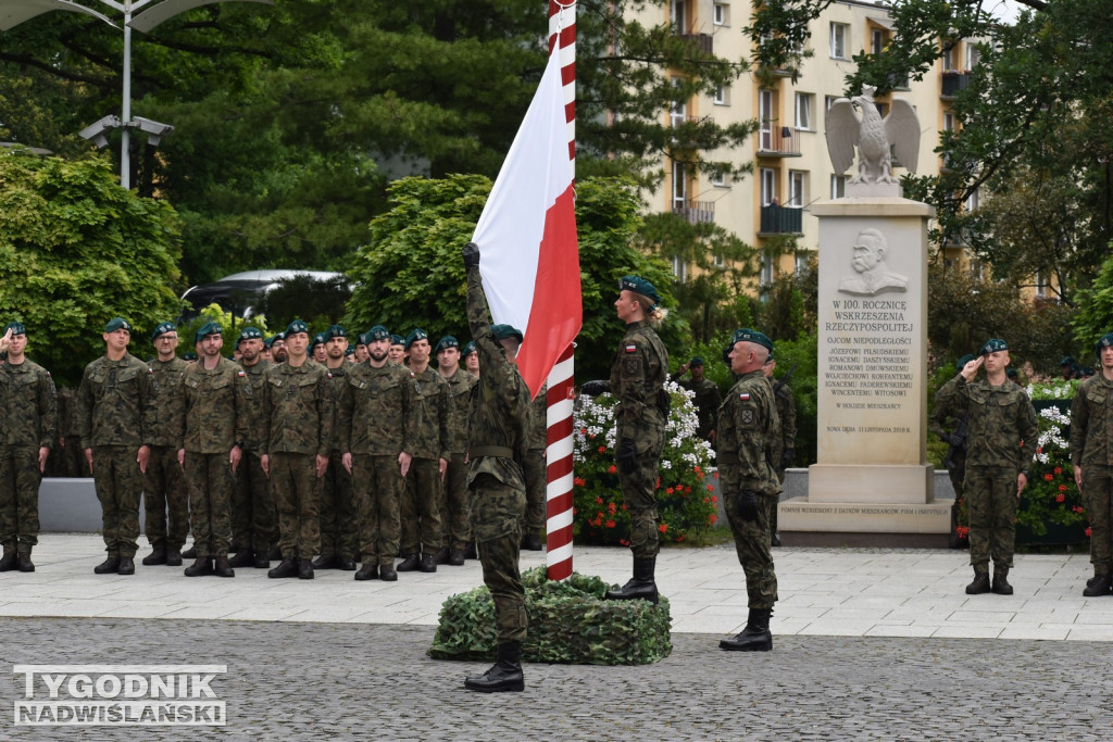 Święto 18 Brygady Artylerii w Nowej Dębie